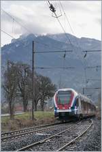 Der SBB CFF LEX RABe 522 218 erreicht auf seiner Fahrt nach Annecy den (Dienst)-Bahnhof von St-Laurent.