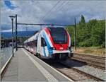 Der aus Genève gekommene SBB LEX RABe 522 229 hat sich in La Plaine mit dem aus der Gegenrichtung angekommen Léman Express RL6 von Bellegarde (Ain) vereinigt. Gemeinsam wird der nun aus zwei Triebzügen bestehende Zug als RL6 nach Genève fahren.

26. August 2024