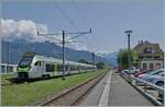 Der BLS RABe 528 105  MIKA  beim Halt als R91 6121 in Bouveret. Der von der Regionalps angemietete Zug ist von St-Gingolph nach Brig unterwegs und wartet nun auf den Gegenzug.

24. Juli 2024