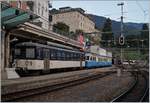 Ein Bild, dass mir Rätsel aufgab: In Montreux auf Gleis 7 steht immer der in den HVZ zum Einsatz kommende Zug nach Fontanivent/Chernex, nun standen plötzlich der Be 4/4 1006 UND der ABDE 8/8