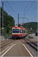 Ein WB-Zug von Liestal nach Waldenburg mit dem BDe 4/4 16 an der Spitze erreicht Hölstein.
