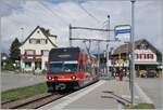 Der asm Be 2/6 511 (ex CEV Be 2/6 7001  Vevey ) ist in St. Urban angekommen und wird gleich wieder nach Langental zurück fahren. 

11. Sept. 2021