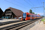 An der RBS-Strecke Worblaufen-Solothurn: Triebzüge NEXT 23 und 33 in Büren zum Hof.