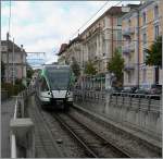 Kurz nach Lausanne Chauderon wird die  Métro  zur Strassenbahn.