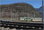 Ein Blick bei Aigle über die SBB Gleise der Simplonstrecke auf den TPC Beh 2/6 541 auf dem Weg in Richtung Monthey und ins Dépôt der TPC.