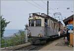 Les chemin de fer disparus - Die verschwundenen Bahnen (LLB 1915- 1967) 
Der Leuk Leukerbad Bahn Triebwagen mit der Anschrift ABDeh 2/4 N° 10 hat mit seinem Museumszug N° 1009 von Blonay kommend, Chamby erreicht. 

13. September 2025