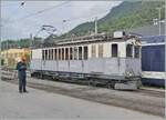Les chemins de fer disparus - Die verschwundenen Bahnen (LLB 1915 - 1967) Der Leuk Leukerbad Bahn (LLB) Triebwagen mit der Anschrift ABFe 2/4 N° 10 der Blonay Chamby Bahn steht in Blonay der Lokführer des Triebwagens wartet auf Anweisungen der Chef de Gare, wechler sich erst mit der Situation des besonderen Fahrplans vertraut machen muss, denn auch bei der Museumsbahn gilt Sicherheit zuerst.

14. September 2025