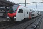Grau war 22 Juni 2024 wann SBB 512 022 in Brugg AG deren Abfahrt abwartet. Grau war 22 Juni 2024 wann SBB 512 022 in Brugg AG deren Abfahrt abwartet.