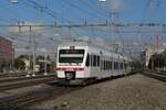 BLS 525 138 treft am 15 September 2011 in Thun ein. BLS 525 138 treft am 15 September 2011 in Thun ein.