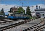 Der MOB ABDe 8/8 4004  Fribourg erreicht als Leermaterialzug Chernex und wird als Regionalzug 2327 nach Montreux zurück fahren.