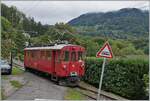 Der Blonay-Chamby Bahn RhB Bernina Bahn ABe 4/4 I N° 35 hat Blonay verlassen und fährt nun in Richtung Chamby.