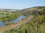 485 001-2 zieht zwischen Karlstadt und Himmelstadt einen Containerzug Richtung Süden. 02.06.21
