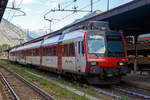 Der RegionAlps NPZ DOMINO RA09 (RBDe 560 409-5) am 15.09.2017 im Bahnhof Domodossola.