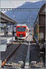 Der NINA RABe 525 039 erreicht von Le Châble kommend sei Ziel Martigny.

19. Nov. 2025