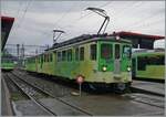 Der TPC A-L BDeh 4/4 301 mit Bt 352 warten auf die Abfahrt nach Leysin.