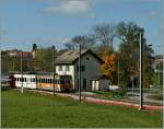 TPF Regionalzug auf der Fahrt Richtung Chtel St-Deins beim Halt in Bossenens.