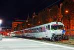 Nachtschwrmereien - Ein Zug vom Voralpen-Express ist am 29.09.2012 (3:282Uhr) im Bahnhof Luzern abgestellt.