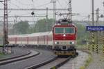 ZSSK 361 109 treft am verregneten 15 Mai 2018 in Hranice-nad-Morave ein.