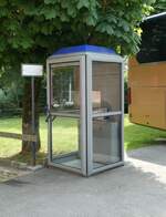 (252'150) -  Wiederbelebte  Telefonkabine am 27.