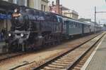 AM 22 September 2018 steht 433 001 mit Dampfsonderzug in Ceske Budejovice ins rahmen der Nationaler Eisenbahntag.