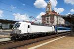 CD-S�ldner 6 193 684 steht mit ein InterJet Garnitur in Praha hl.n.