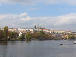(198'876) - Die Moldau mit Pragerburg am 20.