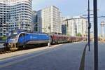 Lok 1216 234 f�hrt mit ihrem Zug in den Bahnhof von Wien ein. 09.05.2026