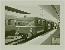 Der VT 109 wartet in Basel Bad.