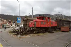 Vor dem Schneidbrenner gerettet, harrt Ee 3/3 II 16515 in Balsthal der Dinge, die da kommen.