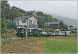 Autour de la voie ferrée / Rund um die eiserne Bahn (Herbstevent 2024) - Der GFM Historique BDe 4/4 141 ist mit einem 