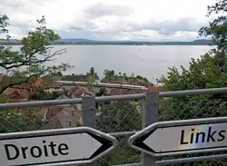 Am Bielersee, an der Twannerschlucht, welche die Sprachgrenze bildet (eigentlich liegt diese heute etwas weiter westlich).