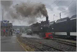 Les chemins de fer disparus - Die verschwundenen Bahnen (Zell - Todtnau 1889 1967) - Die SEG G 2x 2/2 105 der Blonay - Chamby Bahn verlässt mit ihrem  Güterzug 10573 Blonay in Richtung